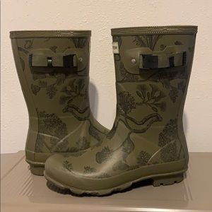 NIB! HUNTER Rain Boots w/ Shearling Insoles 🌧☂️